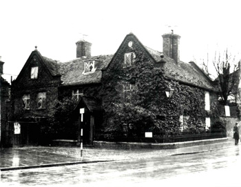 Holly Lodge shortly before demolition about 1968